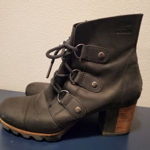 SOREL Addington black boot